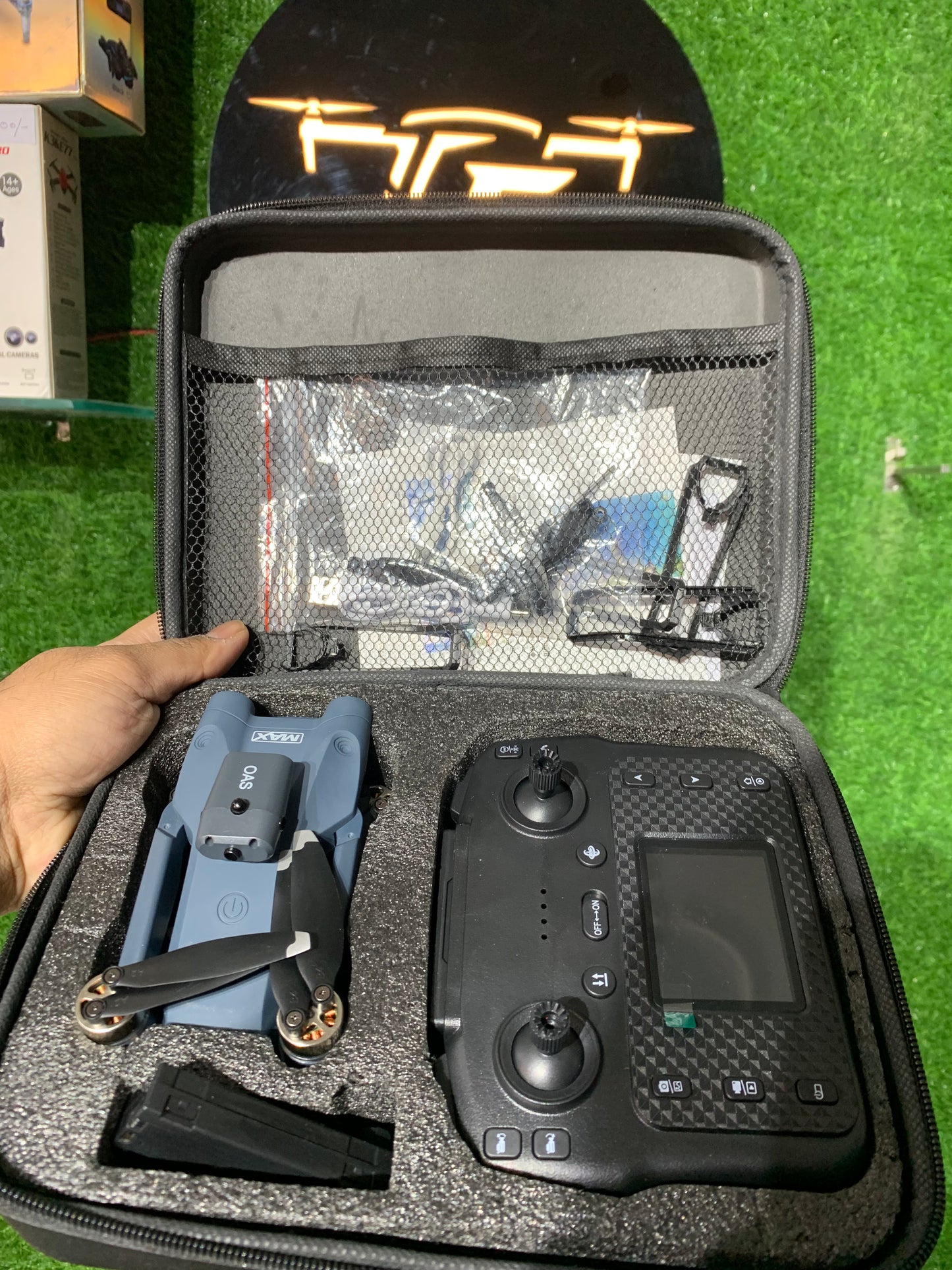 M3 Y3 Ultra Drone Brushless Gimbal Camera With Remote Display