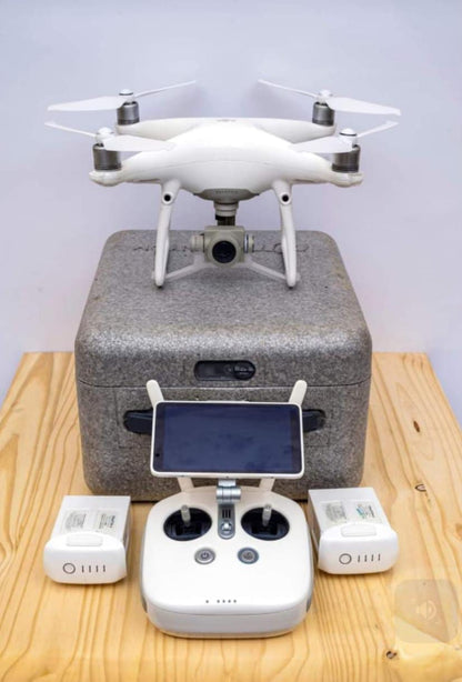 DJI Phantom 4 Pro Drone , GPS, GIMBLE CAMERA